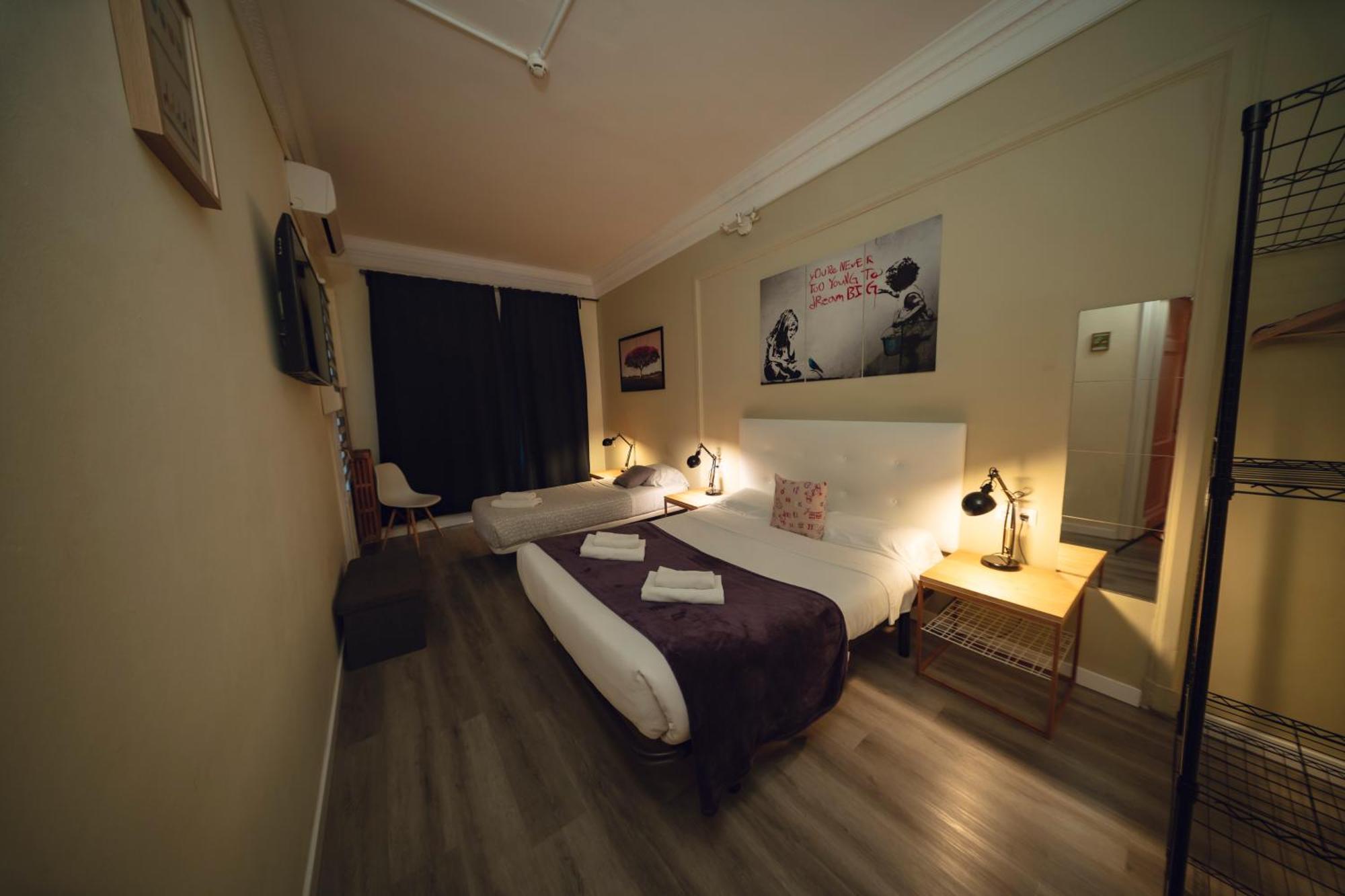 Wow Hostel Barcelona Eksteriør bilde