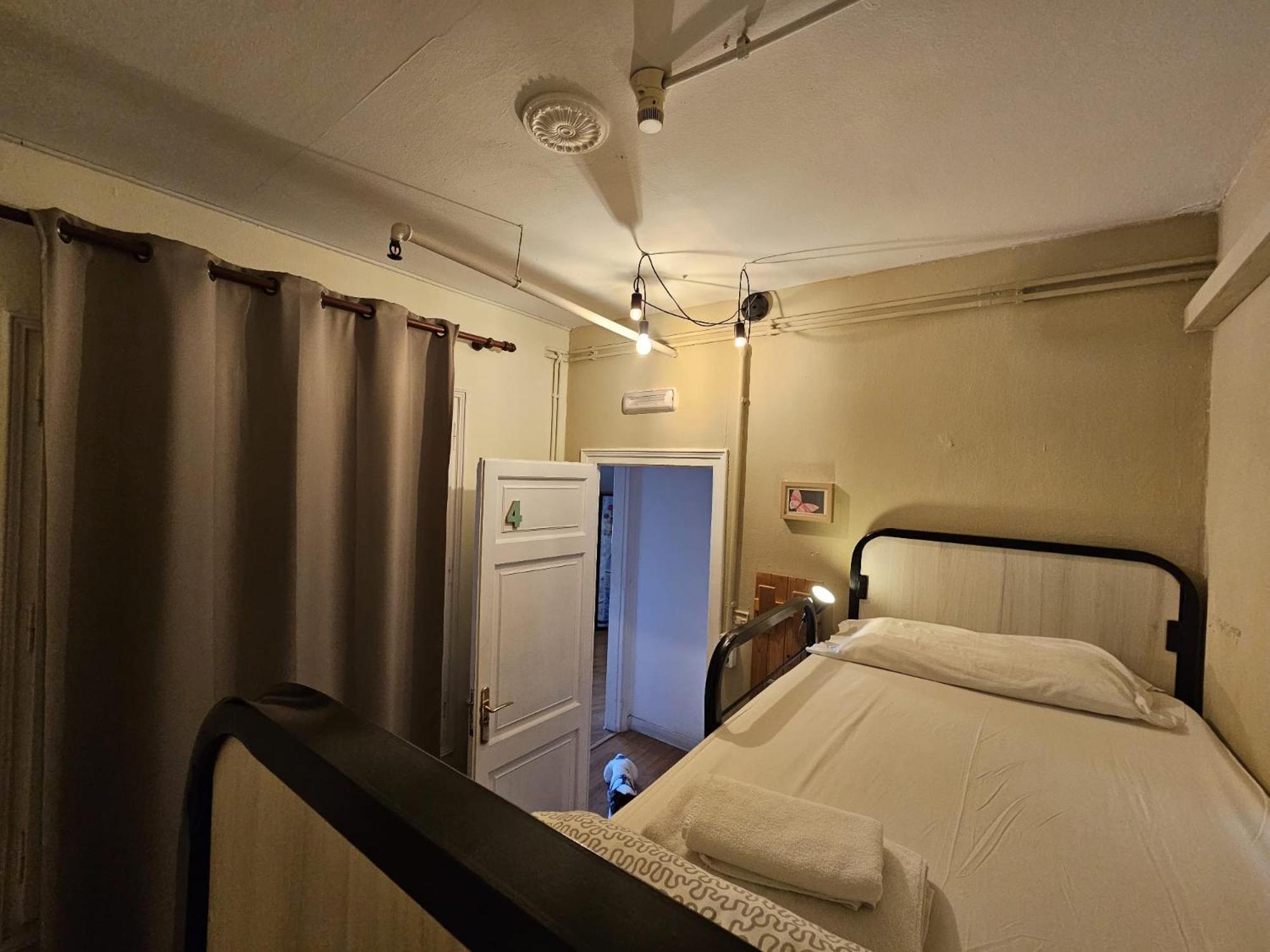 Wow Hostel Barcelona Eksteriør bilde
