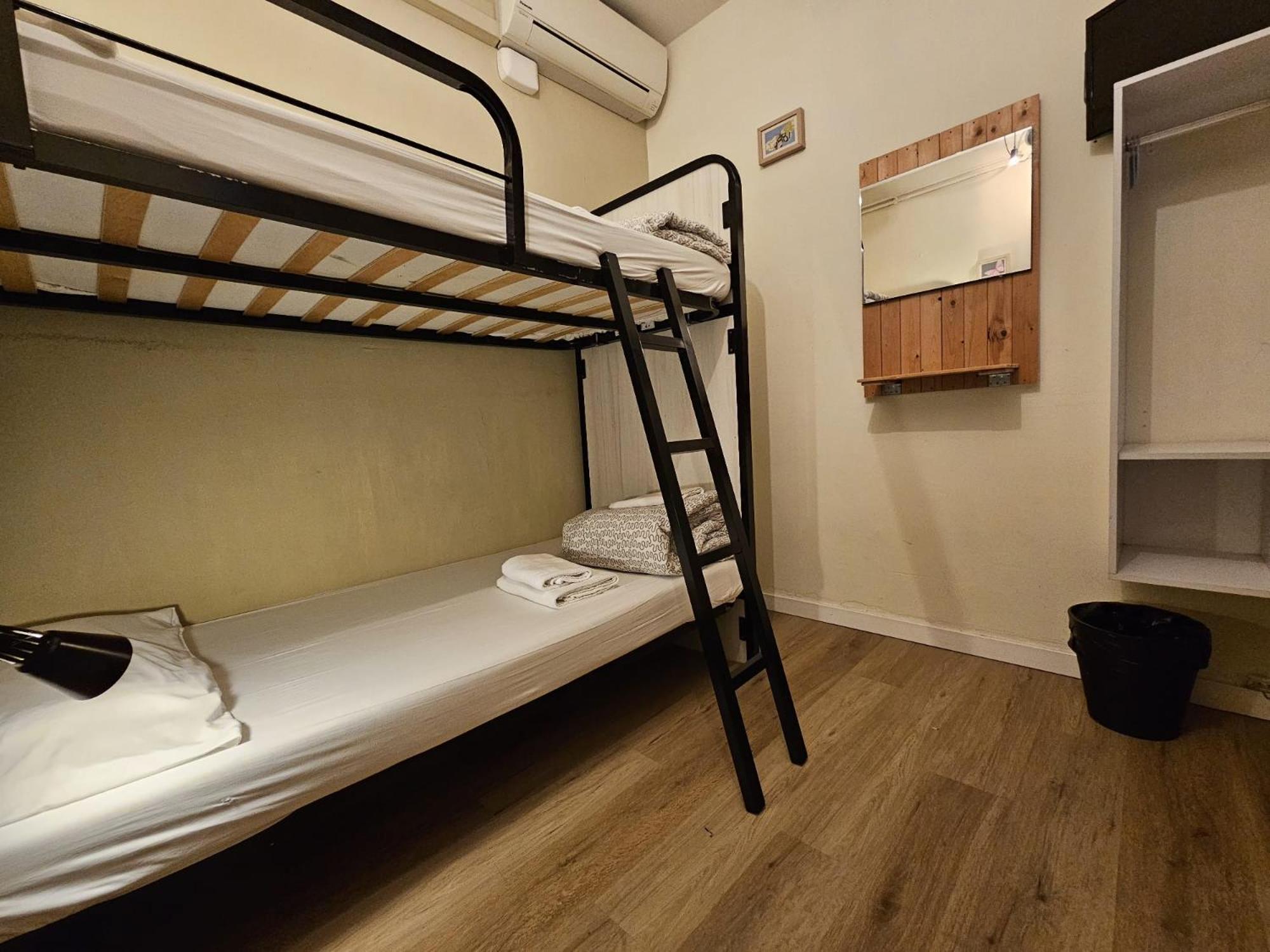 Wow Hostel Barcelona Eksteriør bilde