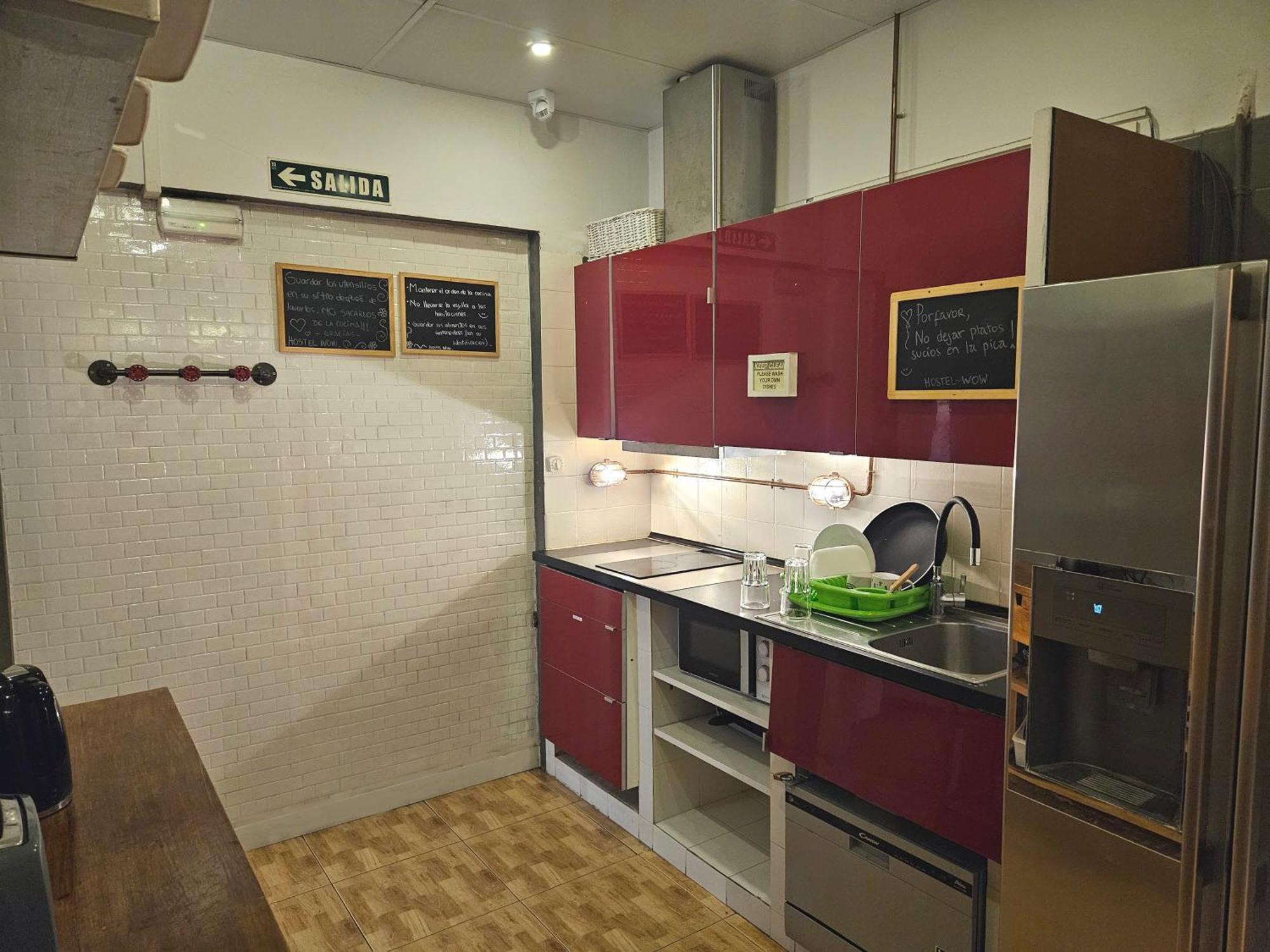 Wow Hostel Barcelona Eksteriør bilde