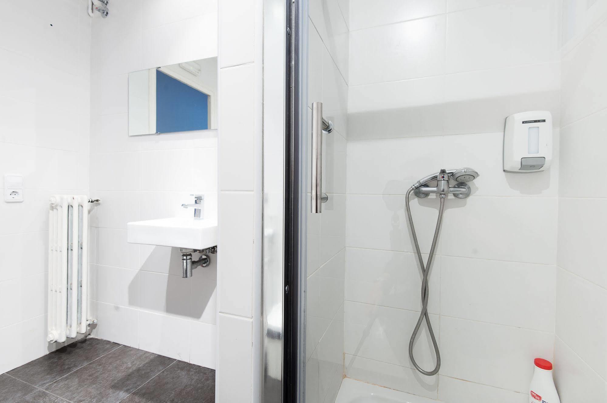 Wow Hostel Barcelona Eksteriør bilde