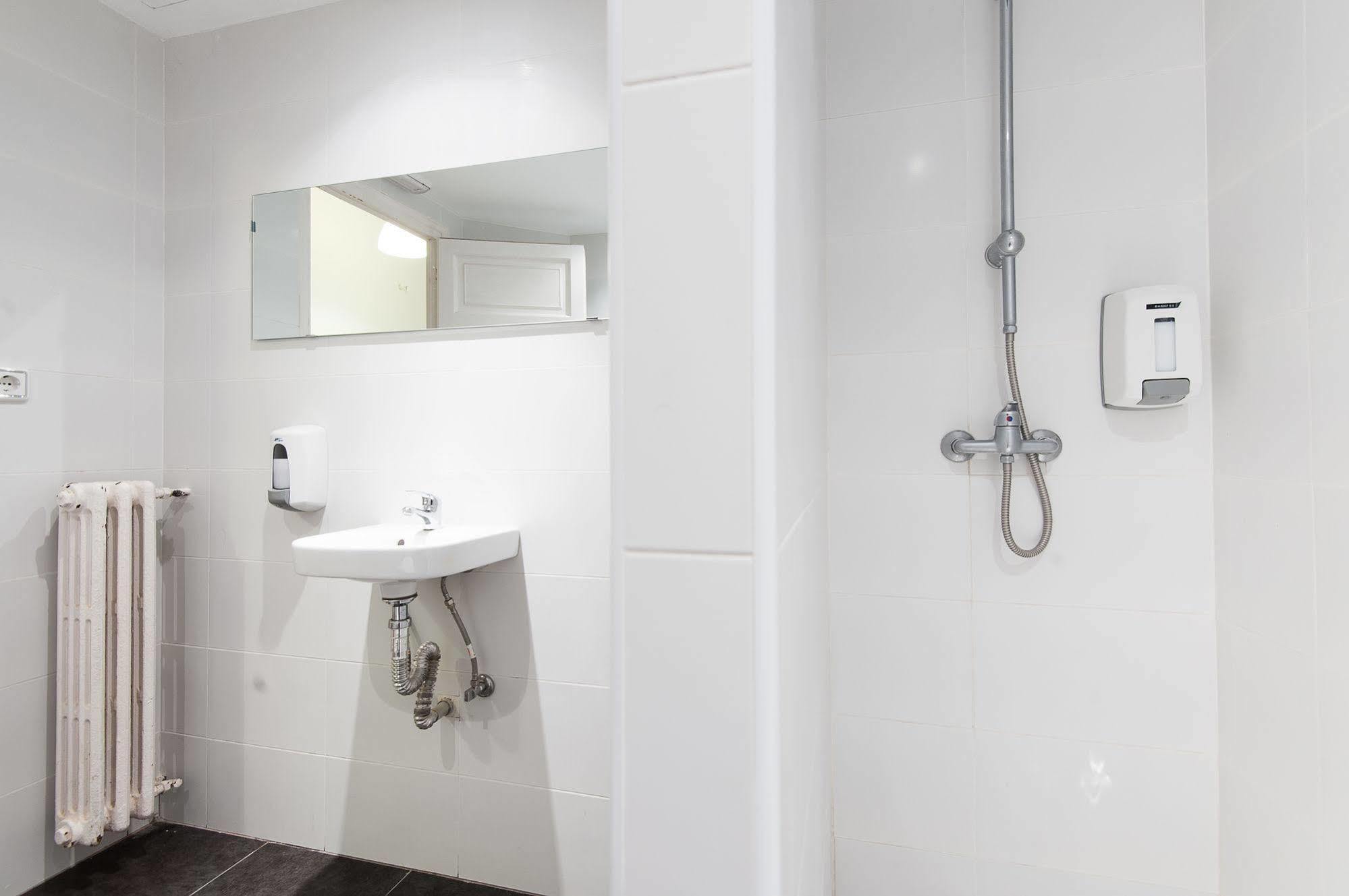 Wow Hostel Barcelona Eksteriør bilde