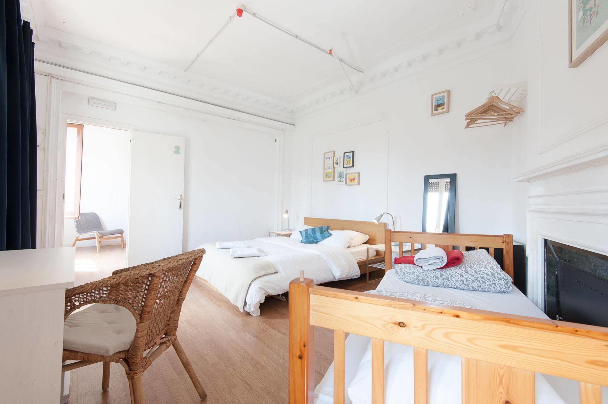 Wow Hostel Barcelona Eksteriør bilde